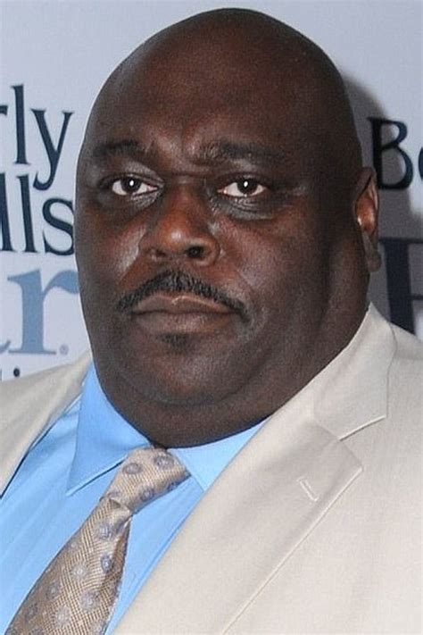 how old is faizon love
